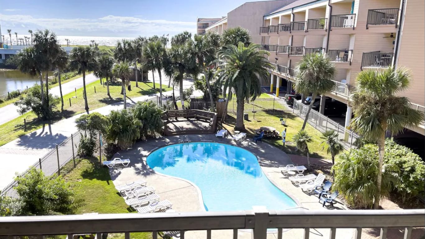 Galveston 1-story, 1-bed 9520 Seawall Boulevard 254-idx