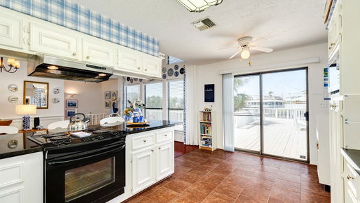 Galveston 1-story, 3-bed 22218 Matagorda Drive-idx