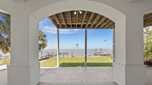 Galveston 2-story, 4-bed 8018 Channelview Drive-idx