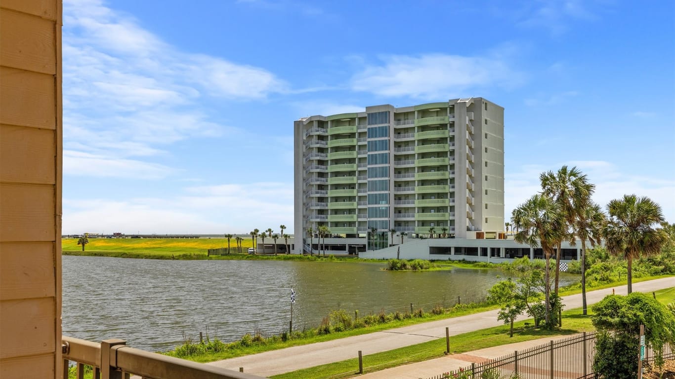 Galveston 1-story, 1-bed 9520 Seawall Boulevard 154-idx