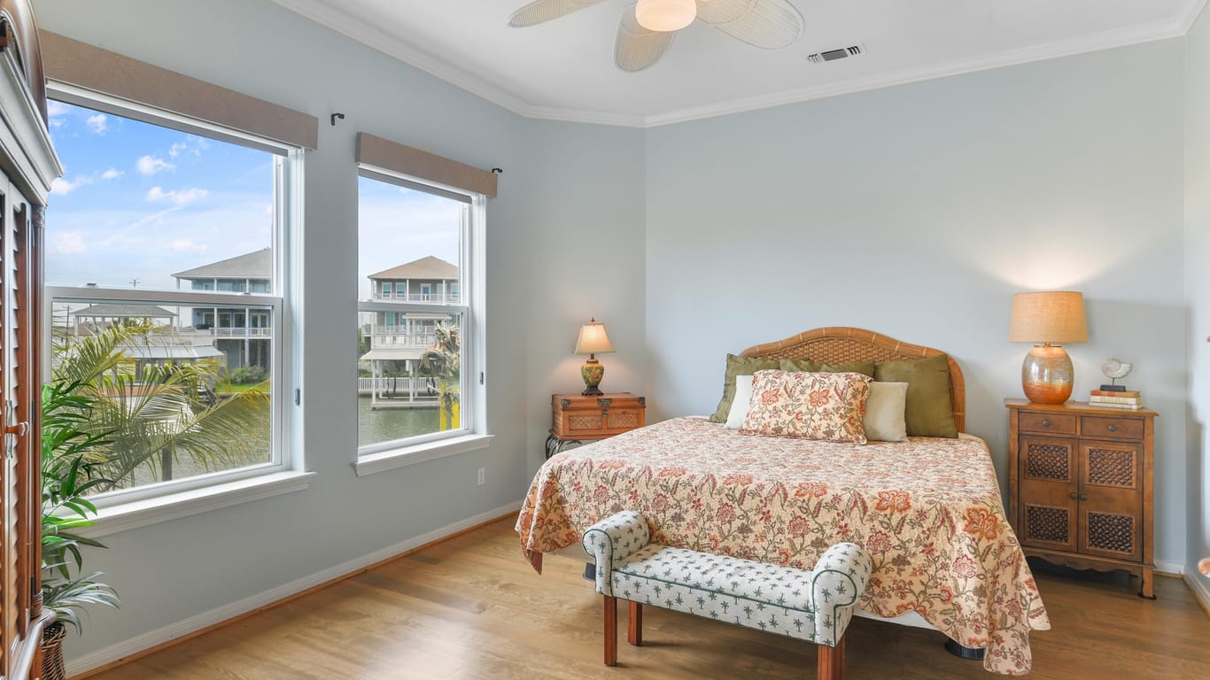 Galveston 2-story, 4-bed 13703 Windlass Circle-idx
