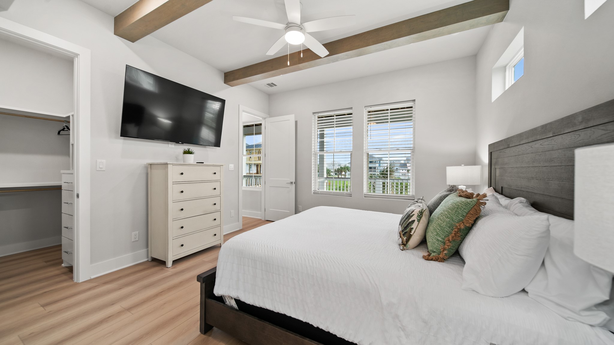 Galveston 3-story, 5-bed 4151 Great Blue Heron Drive-idx