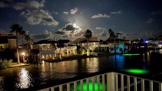 Galveston 2-story, 4-bed 3715 Antascosa Key-idx