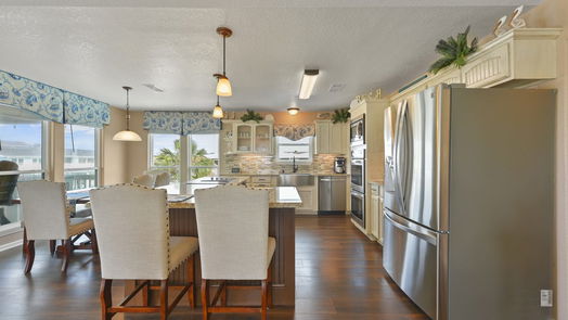 Galveston 1-story, 3-bed 3811 Nueces Drive-idx