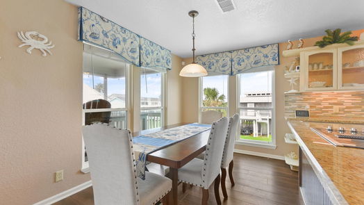 Galveston 1-story, 3-bed 3811 Nueces Drive-idx