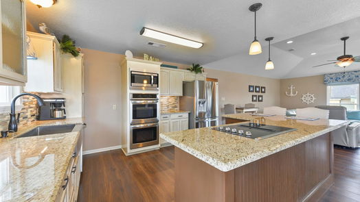 Galveston 1-story, 3-bed 3811 Nueces Drive-idx