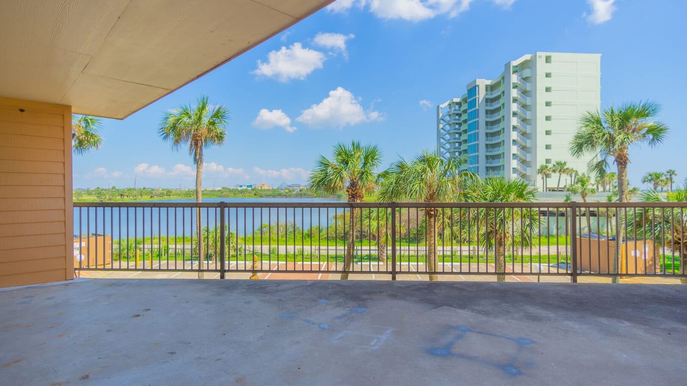 Galveston 1-story, 2-bed 9520 Seawall Blvd 126-idx