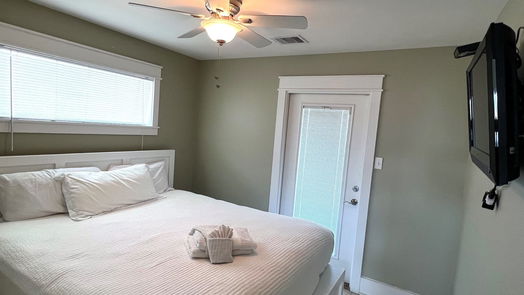 Galveston 4-story, 4-bed 21820 Deaf P Smith Drive-idx