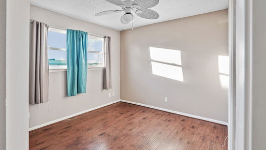 Galveston 2-story, 3-bed 8416 Seawall Boulevard 4-idx