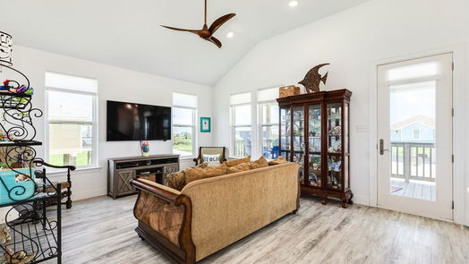 Galveston null-story, 3-bed 18610 Warrior Road-idx