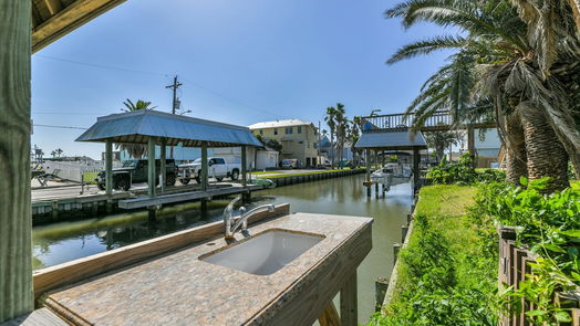 Galveston 2-story, 3-bed 1220 103rd Street-idx