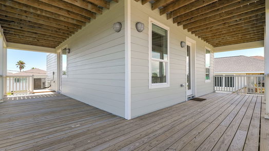 Galveston 2-story, 4-bed 4006 Fort Bend Drive-idx