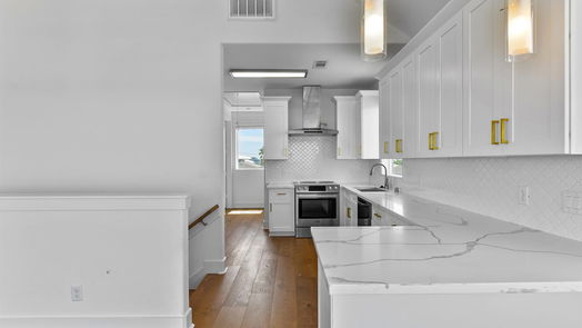 Galveston 2-story, 4-bed 4006 Fort Bend Drive-idx