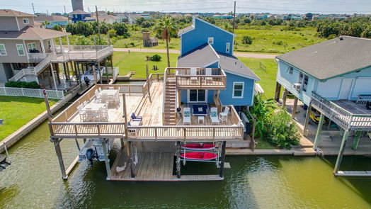 Galveston 2-story, 4-bed 4231 Nueces Drive-idx