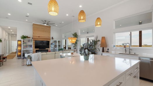Galveston null-story, 4-bed 3815 Mitote Drive-idx