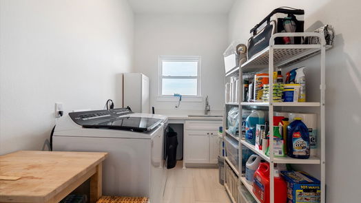 Galveston null-story, 4-bed 3815 Mitote Drive-idx