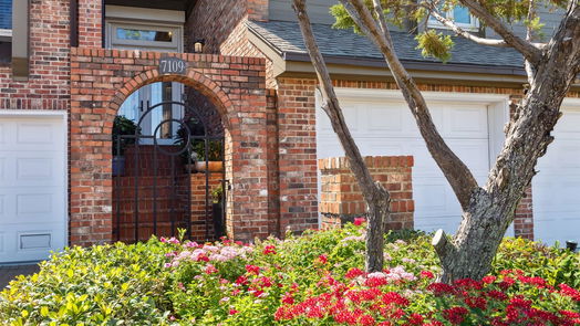 Galveston 2-story, 3-bed 7109 Broadway Street-idx
