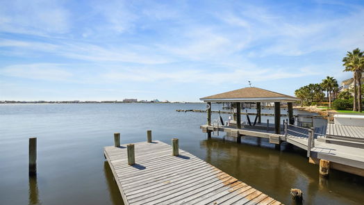 Galveston 2-story, 3-bed 7109 Broadway Street-idx
