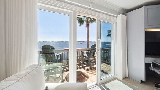 Galveston 2-story, 3-bed 7109 Broadway Street-idx