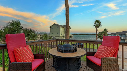 Tiki Island 3-story, 4-bed 1406 Palmetto Drive-idx