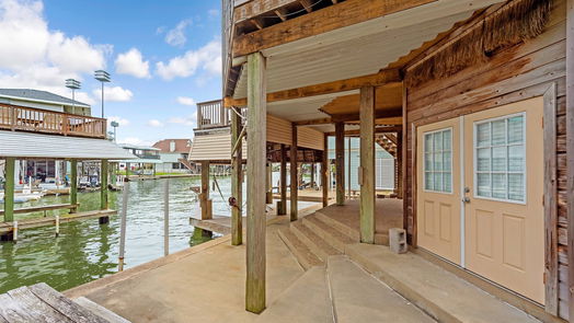 Tiki Island 2-story, 4-bed 1005 Long Reach Drive-idx