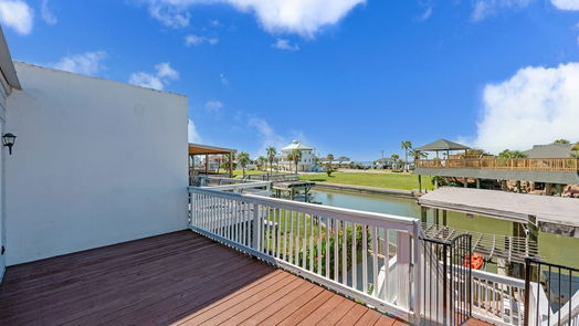 Tiki Island 1-story, 2-bed 45 Harbor Circle-idx