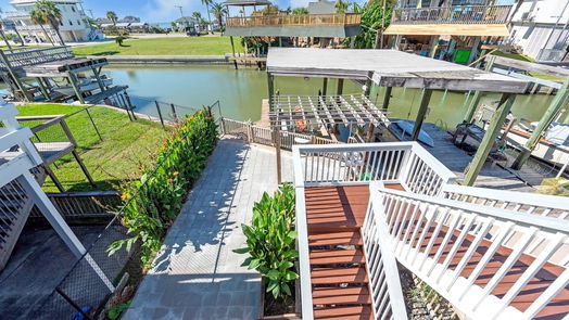 Tiki Island 1-story, 2-bed 45 Harbor Circle-idx