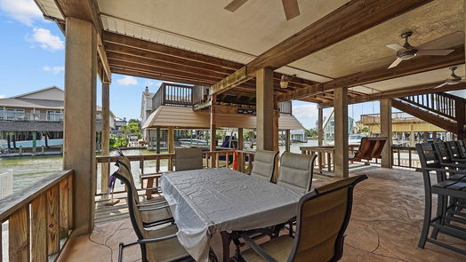 Tiki Island 1-story, 3-bed 214 Bora Bora Drive-idx