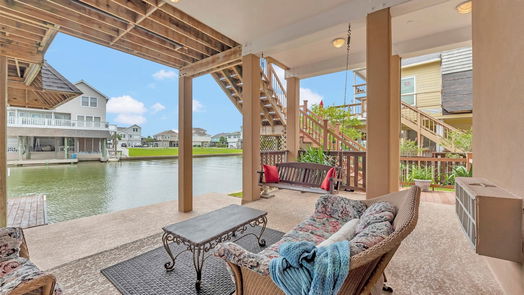 Tiki Island 2-story, 4-bed 1315 Leilani Drive-idx