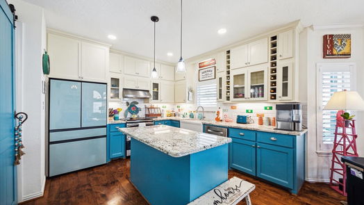 Tiki Island null-story, 3-bed 1610 Copra Street-idx