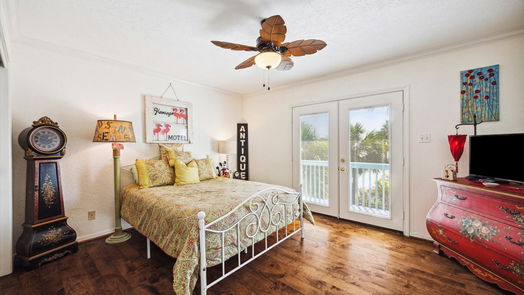 Tiki Island null-story, 3-bed 1610 Copra Street-idx