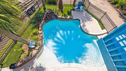 Tiki Island null-story, 3-bed 1610 Copra Street-idx
