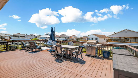 Tiki Island 3-story, 4-bed 1315 Wahini way Street-idx