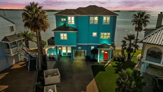 Tiki Island 3-story, 3-bed 103 Isles End Road-idx