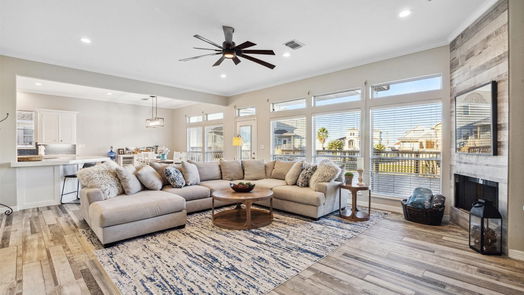 Tiki Island 2-story, 3-bed 510 Westerly Drive-idx