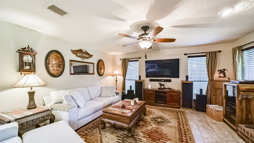 Highlands 1-story, 3-bed 315 S Hampton Court-idx