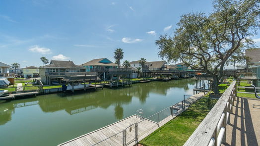 Bayou Vista 1-story, 3-bed 14 Dolphin Street-idx