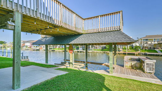 Bayou Vista 2-story, 4-bed 812 Marlin Street-idx