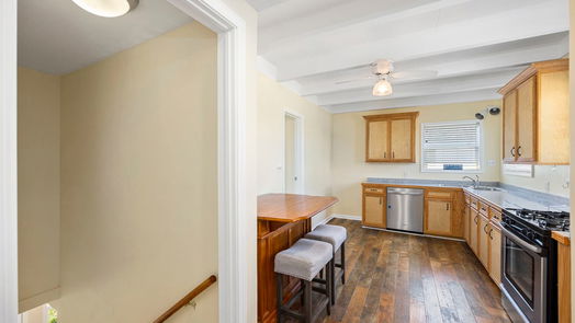 Hitchcock 1-story, 2-bed 40 Lakeside Drive-idx