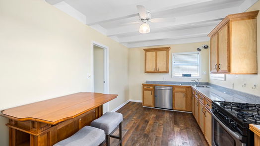 Hitchcock 1-story, 2-bed 40 Lakeside Drive-idx