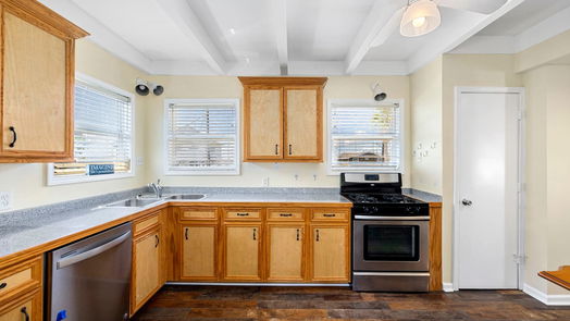 Hitchcock 1-story, 2-bed 40 Lakeside Drive-idx