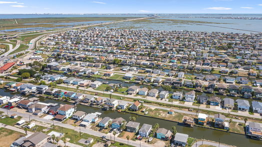 Hitchcock 1-story, 2-bed 40 Lakeside Drive-idx