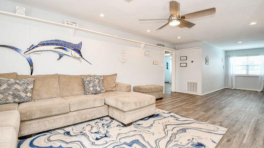 Hitchcock 1-story, 2-bed 833 Marlin Street-idx