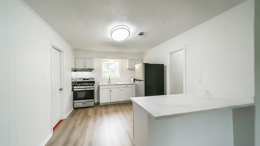 Hitchcock null-story, 3-bed 6402 N Ridgecrest Drive-idx