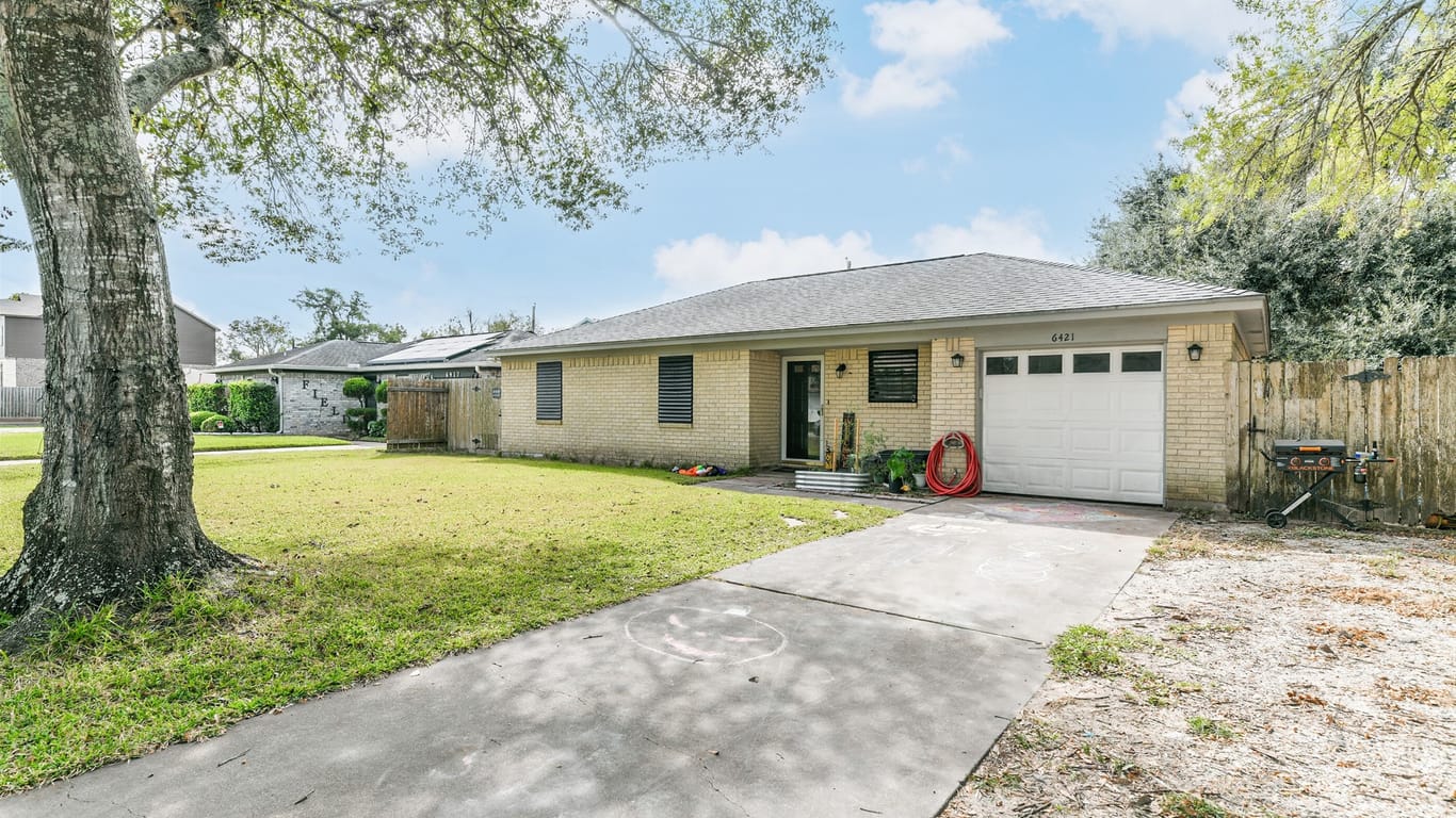 Hitchcock 1-story, 3-bed 6421 N Ridgecrest Drive-idx