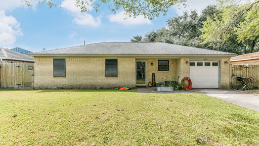 Hitchcock 1-story, 3-bed 6421 N Ridgecrest Drive-idx