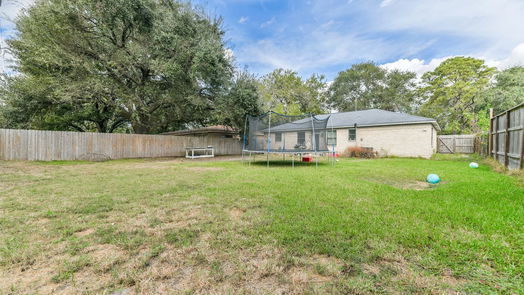 Hitchcock 1-story, 3-bed 6421 N Ridgecrest Drive-idx