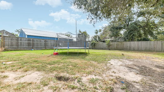 Hitchcock 1-story, 3-bed 6421 N Ridgecrest Drive-idx