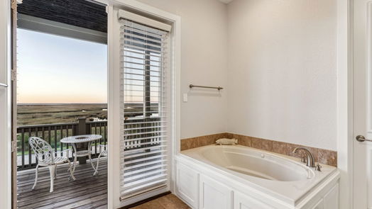 Hitchcock 2-story, 5-bed 11 Shell Key-idx