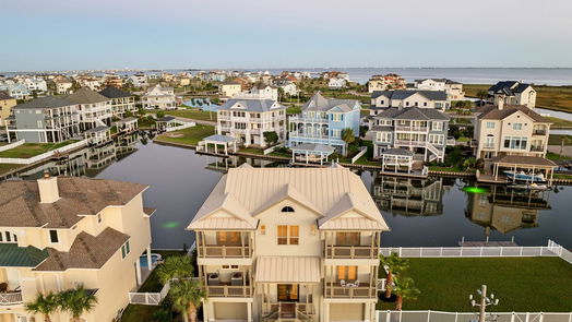 Hitchcock 2-story, 5-bed 11 Shell Key-idx